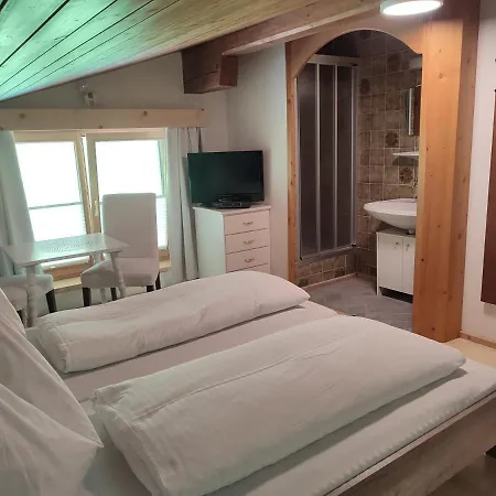 Haus Enzian Appartement *