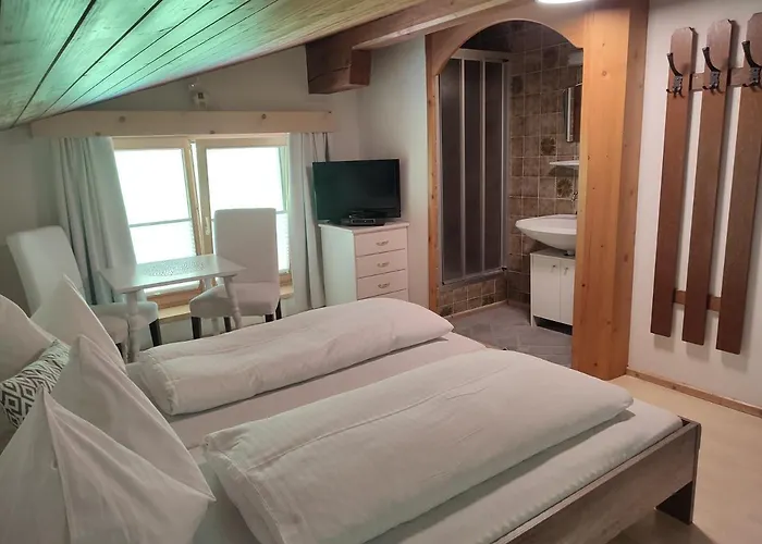 Haus Enzian 아파트 *